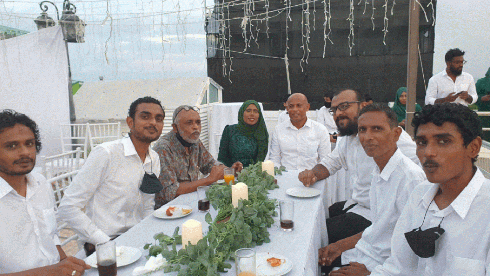 ދަރީންނަށް ދުޢާ ކުރަން ދަސްކޮށްދެމާ!