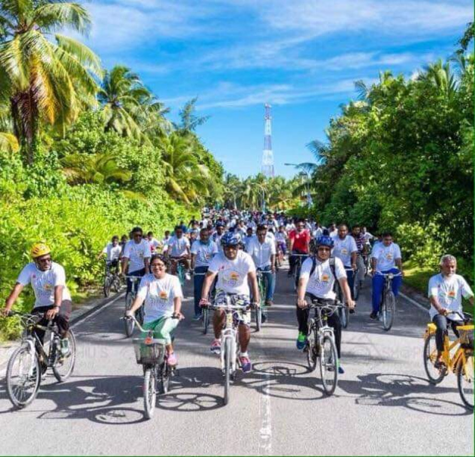 ބައިކް މޯލްޑިވްސްއާ އެކު ފުވައްމުލަކުގައި..