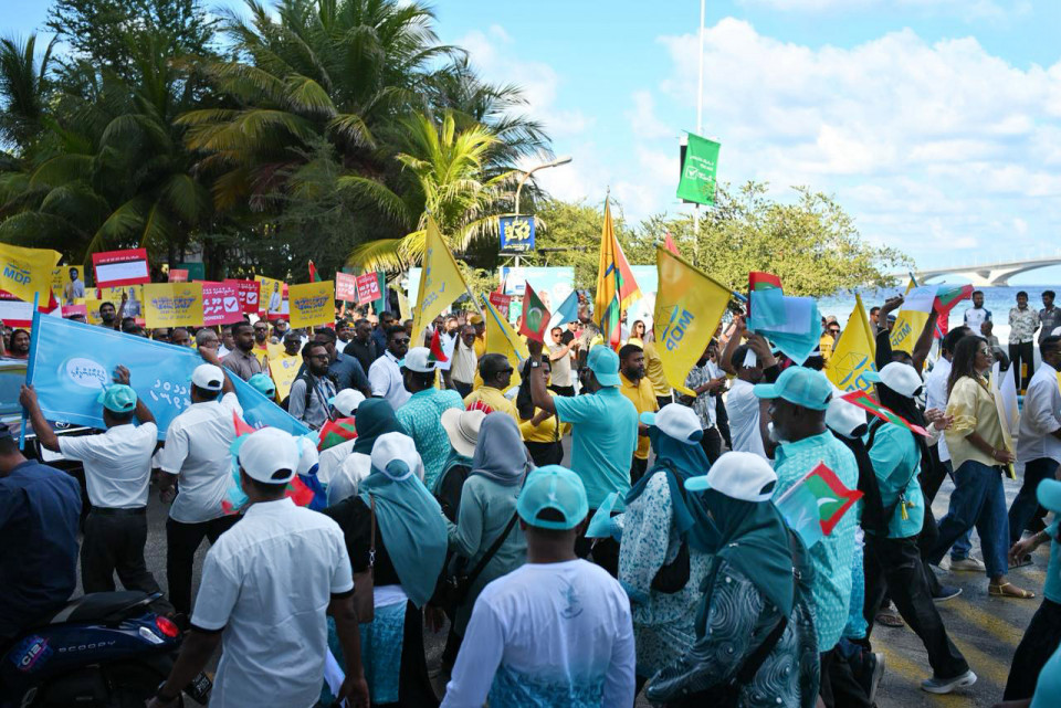ގައުމީ އެއްބައިވަންތަކަމަށް އިދިކޮޅާއެކު މަޝްވަރާކުރުން މަޖުބޫރު